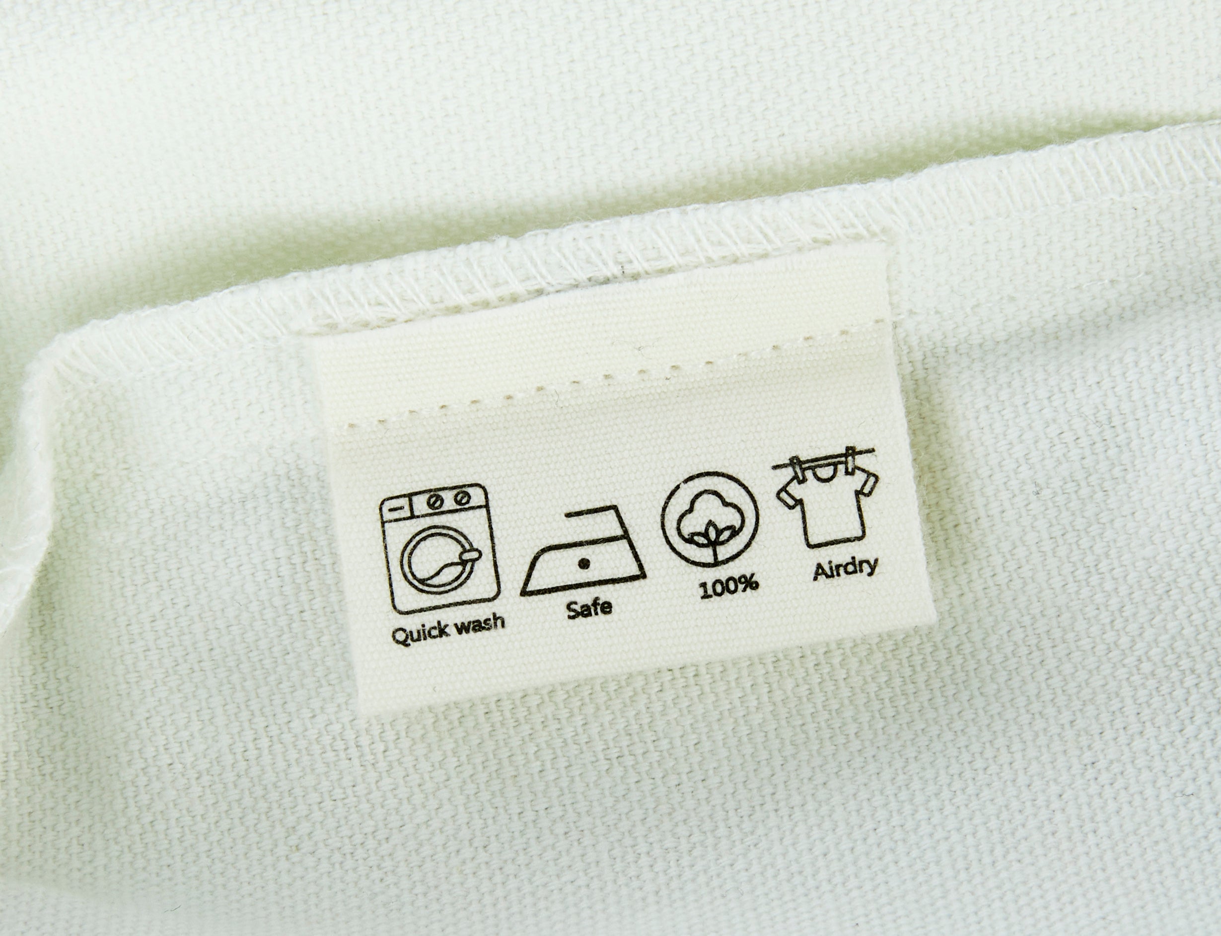 Muse Noire Canvas Tote